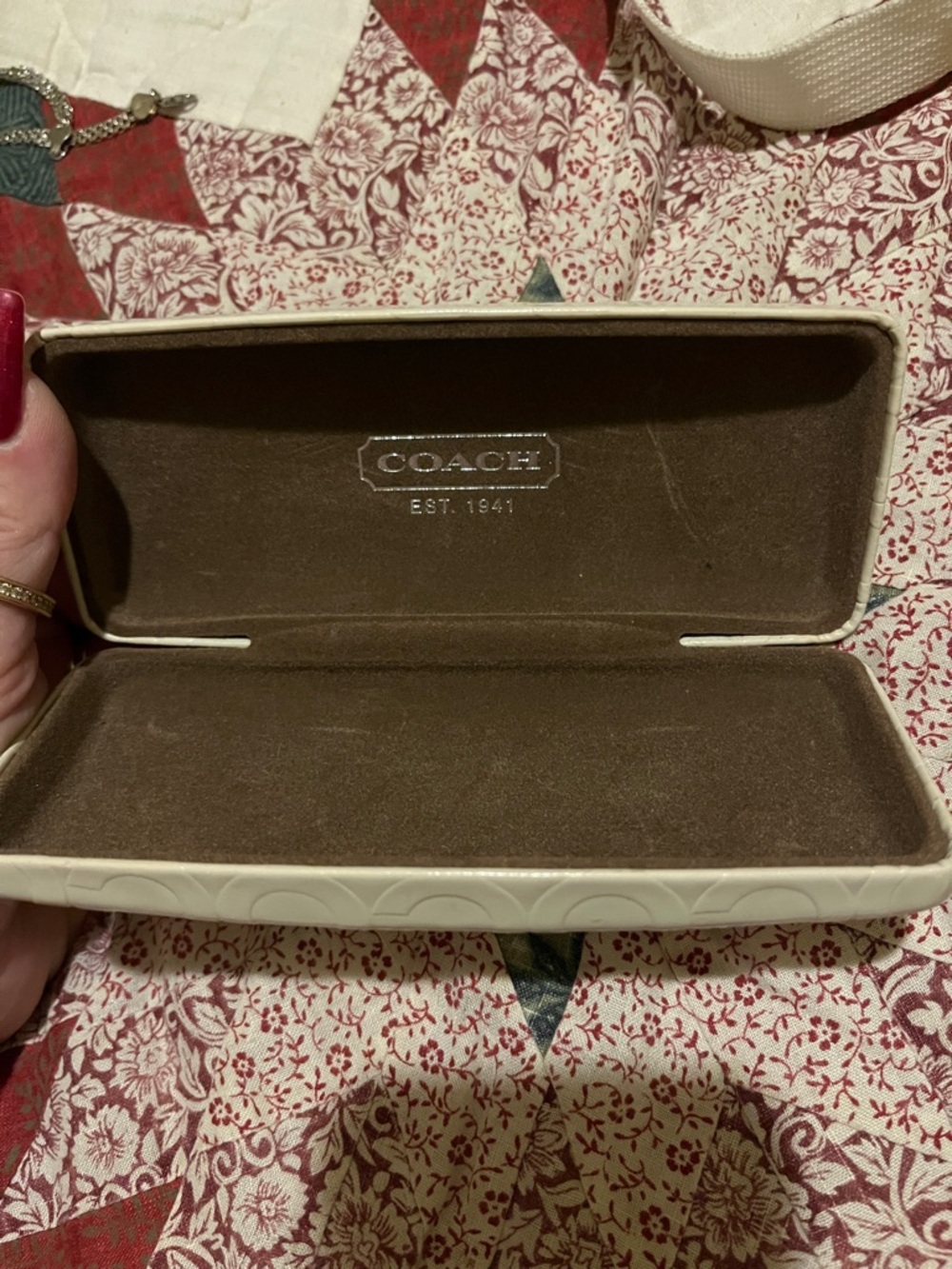 Coach glasses case - Picture 3 of 8